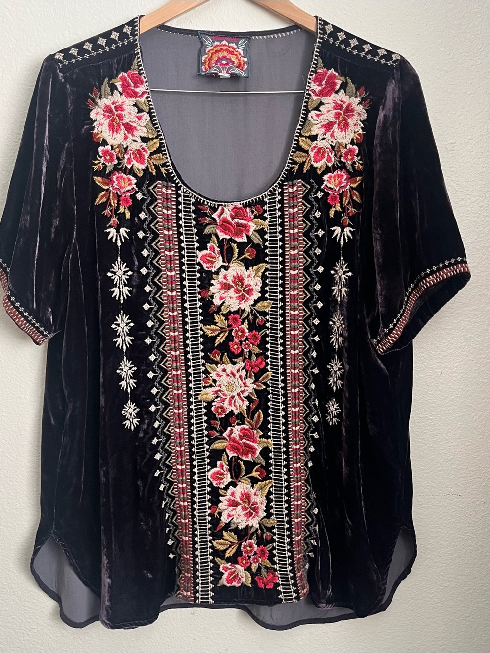 Johnny Was Embroidered Velvet Scoop Neck Top - Purple with Pink Floral, L